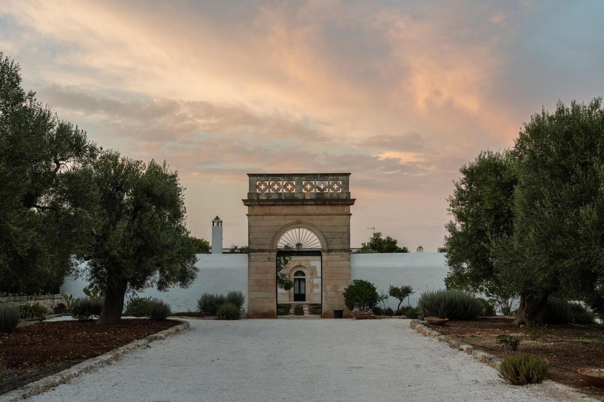 Masseria Gorgognolo Bed & Breakfast Ostuni Exterior photo