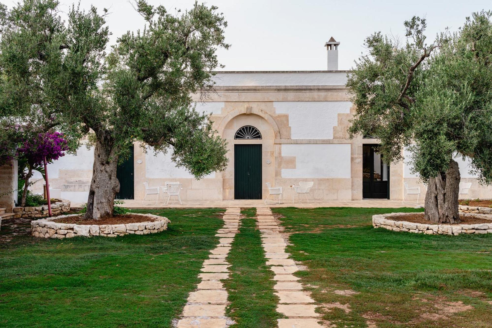 Masseria Gorgognolo Bed & Breakfast Ostuni Exterior photo